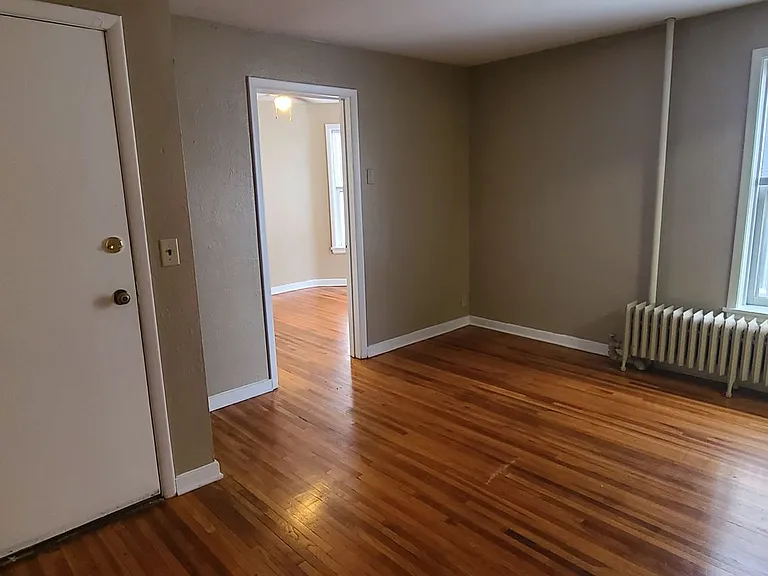 476 Herschel St. — Photo 14