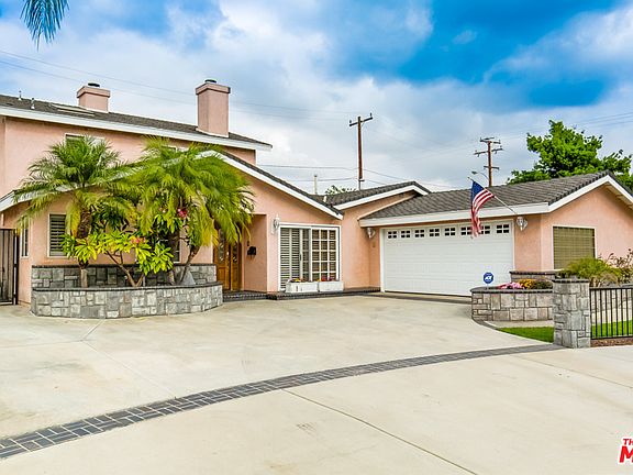 2nd image of 7993 Gladiola Cir
