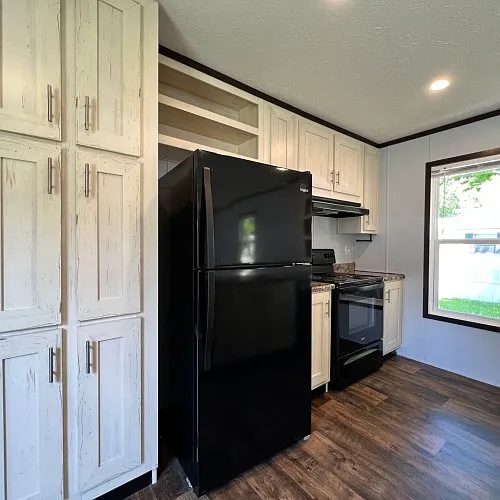 3 bed, 2.0 bath, $1,820 — Photo 4
