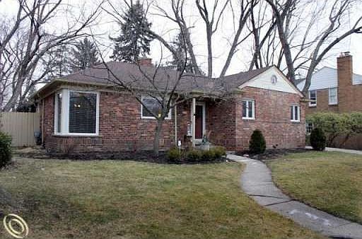 1st image of 2318 Lloyd Ave
