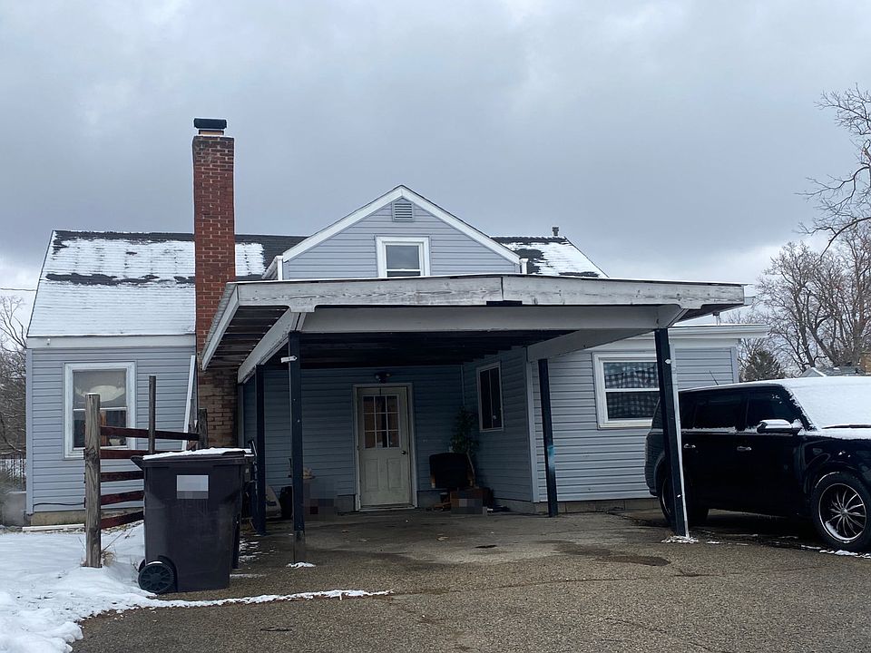 1st image of 70 1/2 W Bacon St