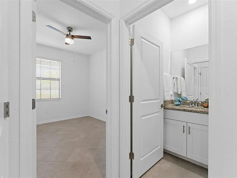 1536 Saddlewood Cir — Photo 39