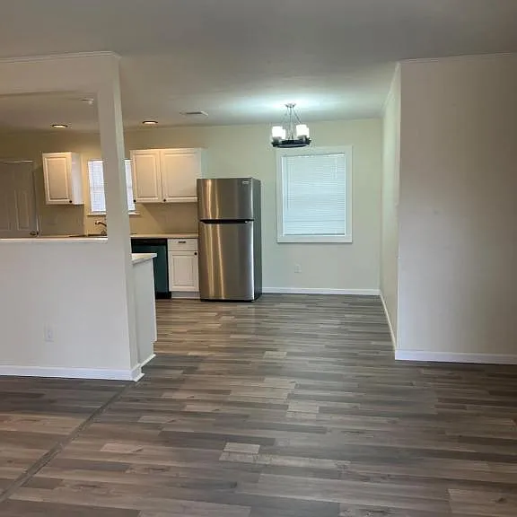 6441 NW Compass Dr — Photo 2