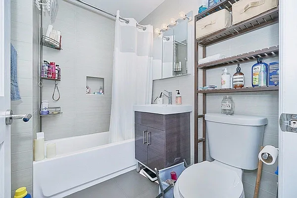 Rented by Keller Williams NYC | media 14