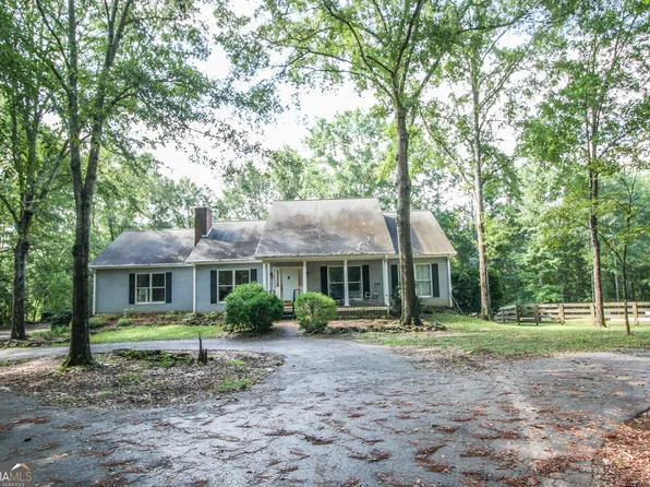 2311 Happy Valley Cir, Newnan, GA 30263