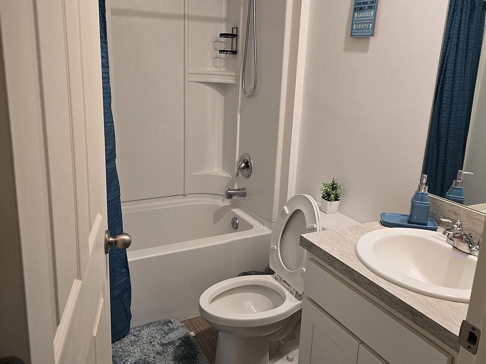 1st image of 1 SW Alcantarra Blvd #2