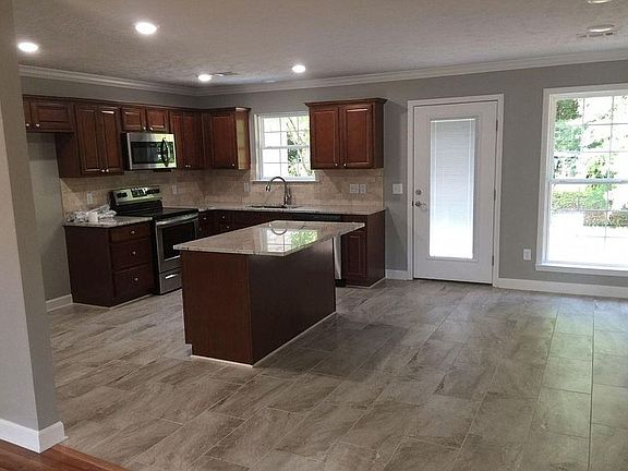 4th image of 62 Eaglebrook Dr