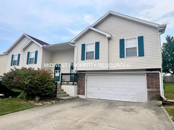 1023 Kaycee Dr, Raymore, MO 64083