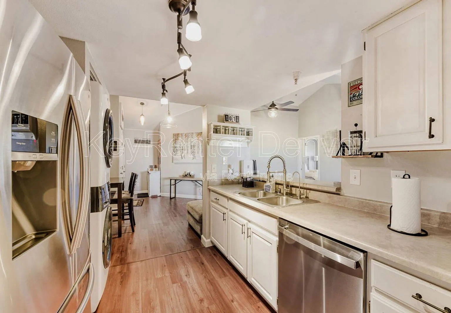 3 bed, 2.0 bath, 1264 sqft, $2,500 — Photo 3