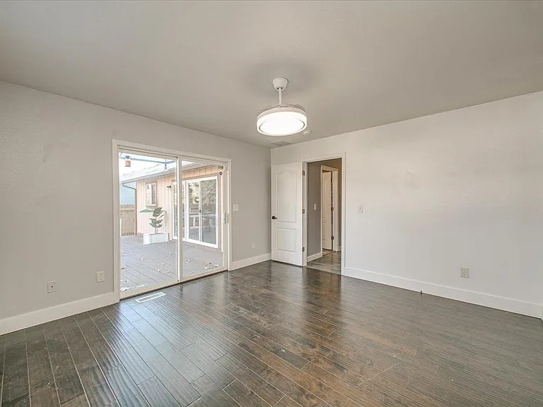 13734 W Meadowdale Dr — Photo 29