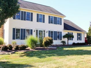 145 Willowbend Dr, Canfield, OH 44406