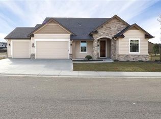 972 N Seneca Spgs, Star, ID 83669