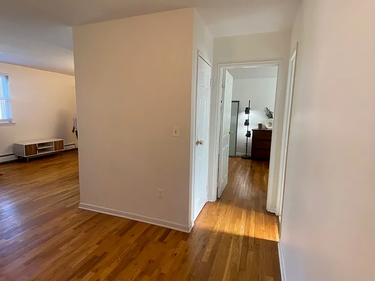 45 Wilfred St #9 — Photo 8