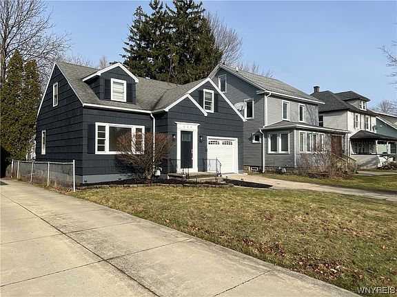 2nd image of 408 Bennett St