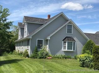 20 Schooner Dr, Rockland, ME 04841