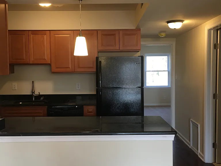1 Pennsylvania Rd #8 — Photo 19