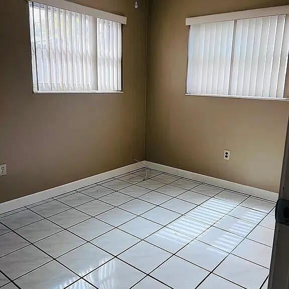 8136 NW 21st Ct — Photo 16