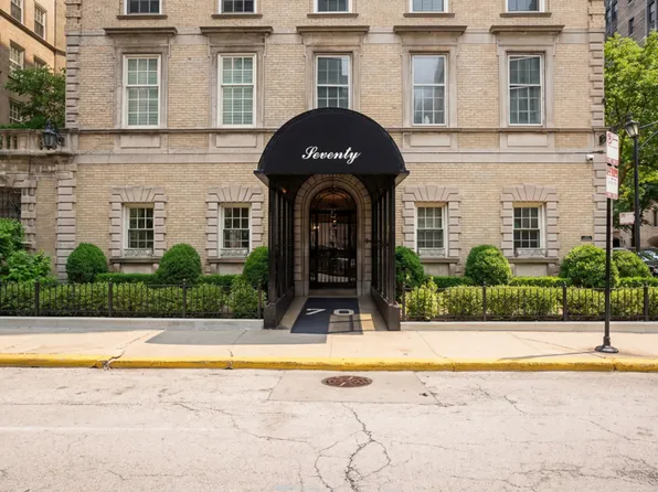 70 E Scott St, Chicago, IL