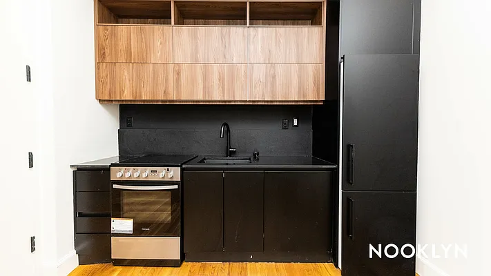Rented by Nooklyn NYC LLC | media 81