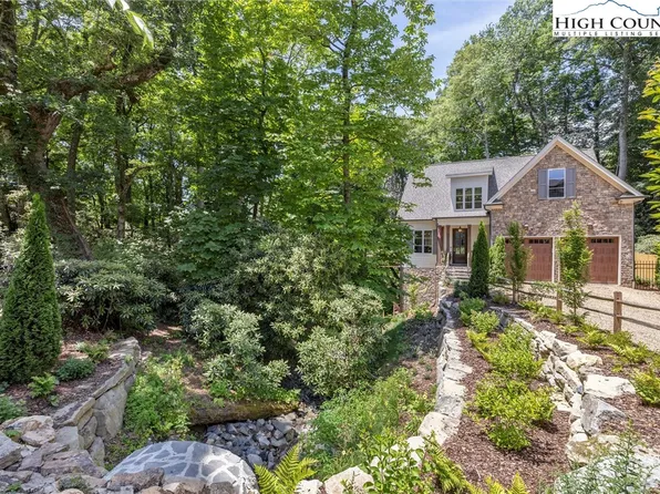 133 Wallingford Street, Blowing Rock, NC 28605