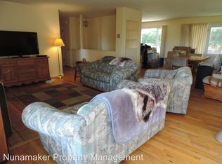 2140 W Scenic Dr, The Dalles, OR