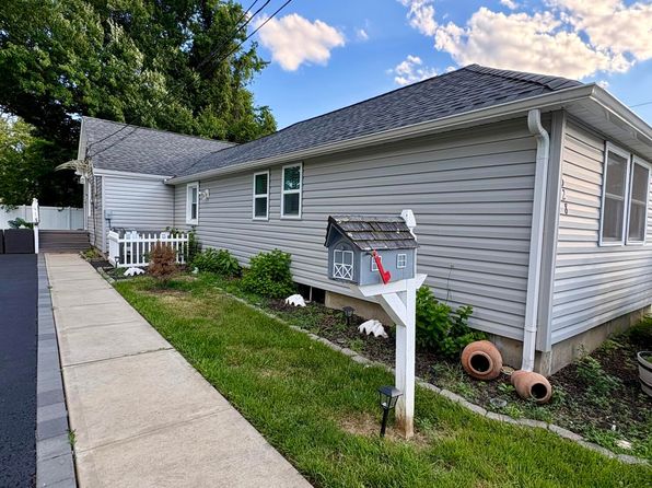 628 Columbia Ave