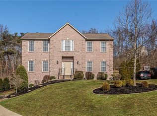 1601 Royal Oak Dr, Sewickley, PA 15143
