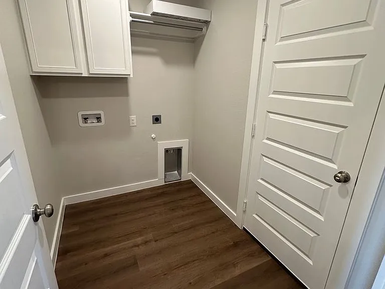 10401 Ruse St — Photo 14