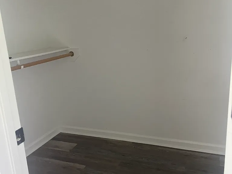103 Briar Hollow Dr — Photo 8
