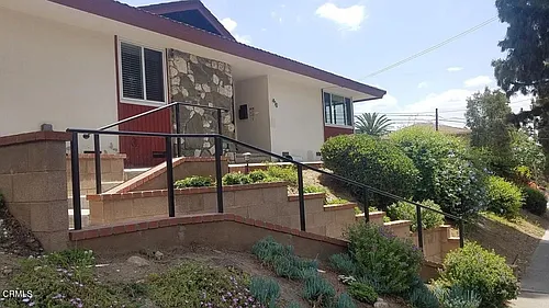 410 N Canyon Blvd Photo 1