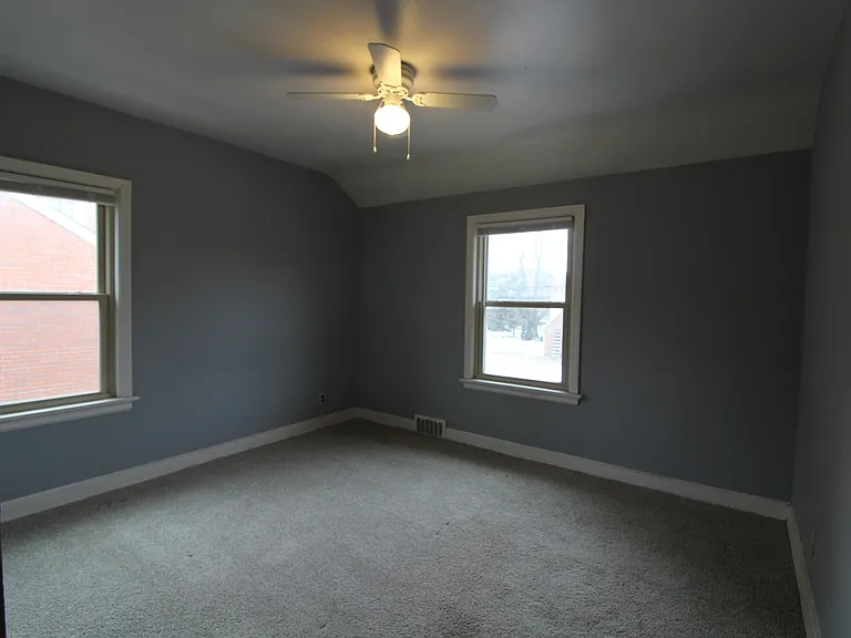 4833 N Mohawk Ave — Photo 17