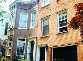 425 7th St SE, Washington, DC 20003