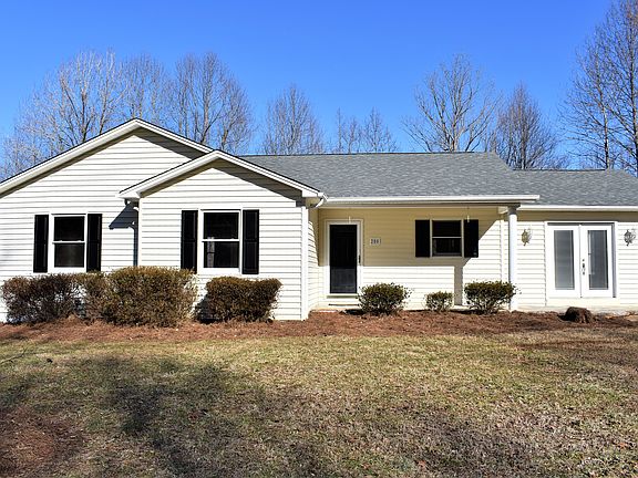 2nd image of 200 Hilltop View Ln