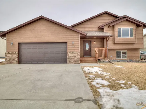 740 Radial Ln, Box Elder, SD 57719