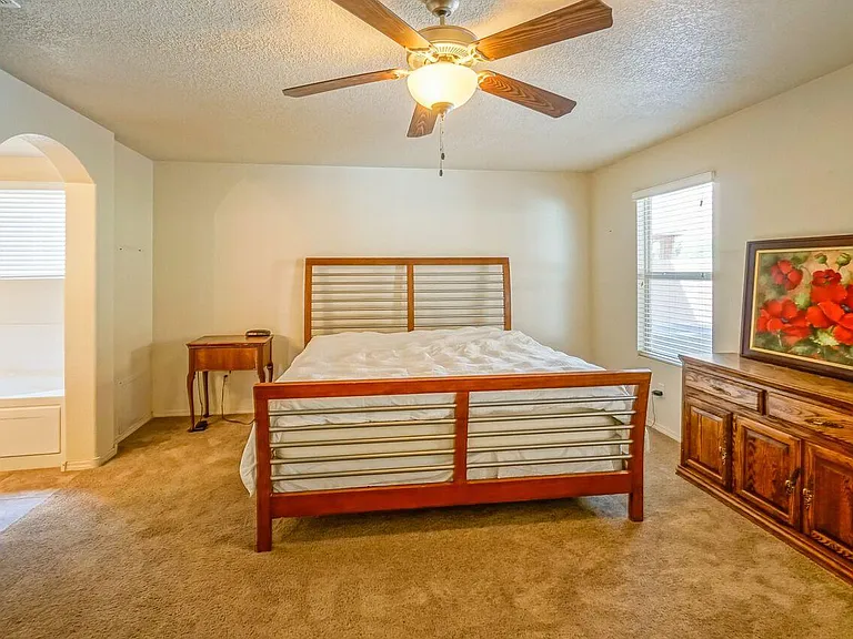 2045 N Ensenada Cir SE — Photo 14