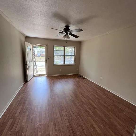 2104 Terrace Dr — Photo 20