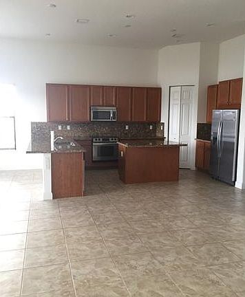 5th image of 5212 Assisi Ave