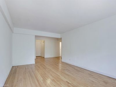 46-01 39th Avenue #303, Long Island City, NY, 11104