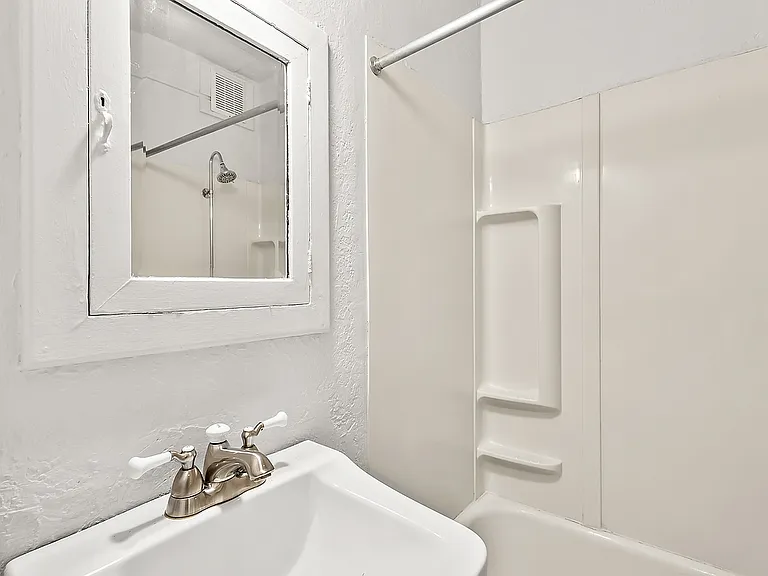 1236 N Marion St — Photo 18