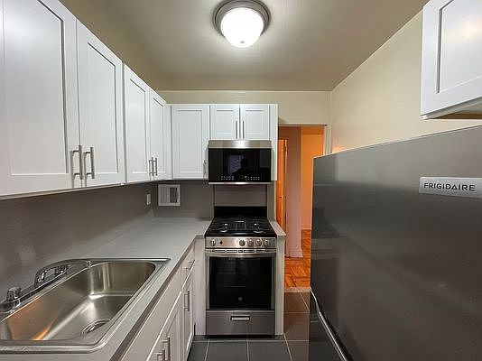 2nd image of 166-05 Highland Ave #D2