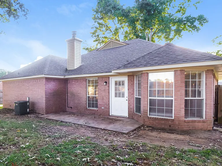 3920 Pecan Trace Cv — Photo 15