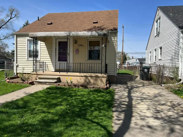 17745 Henry St, Melvindale, MI 48122