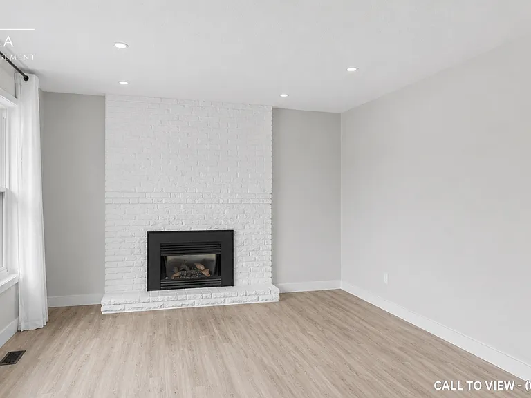 99 Wellington St E #1 — Photo 5