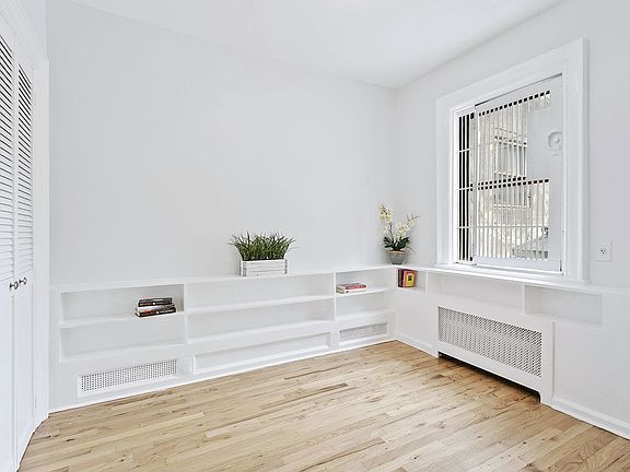 4th image of 307 W 107th St APT 7