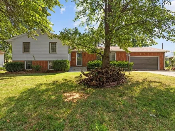 704 E Clark St, Warrensburg, MO 64093