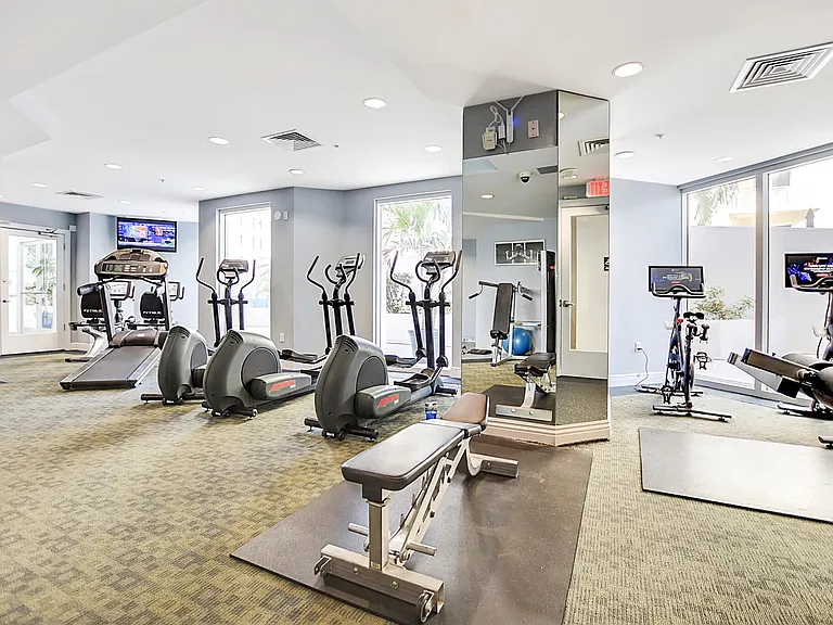 255 Evernia St #1406 — Photo 4