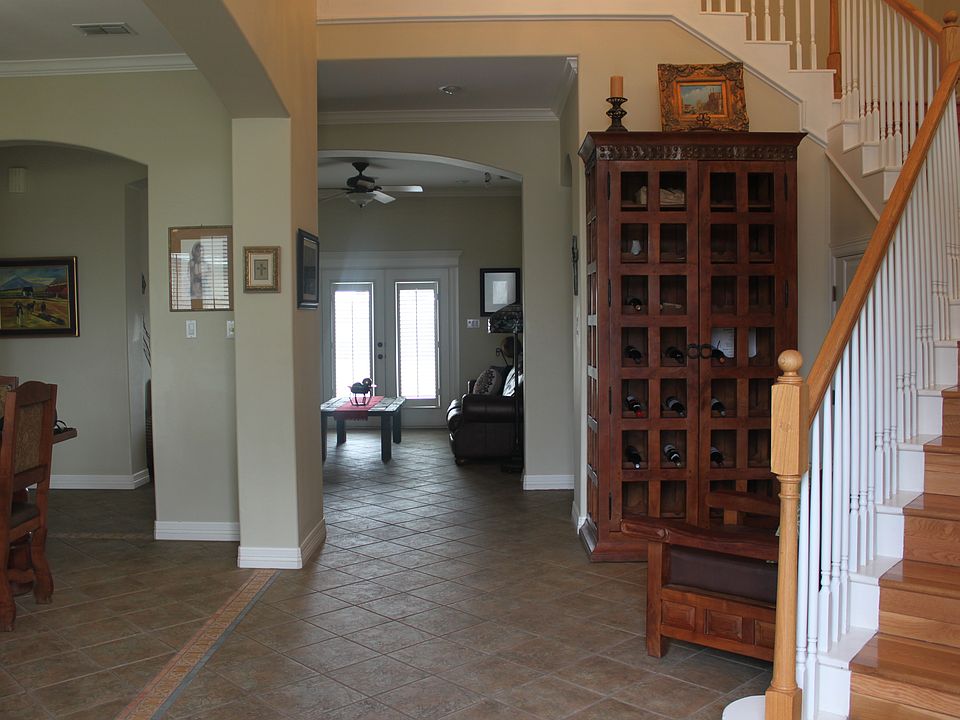 1st image of 1500 Thornwood Dr