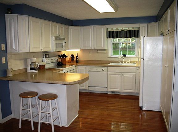 2nd image of 1033 Cooper Dr