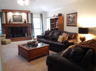 417 Paisano Dr, Victoria, TX 77904