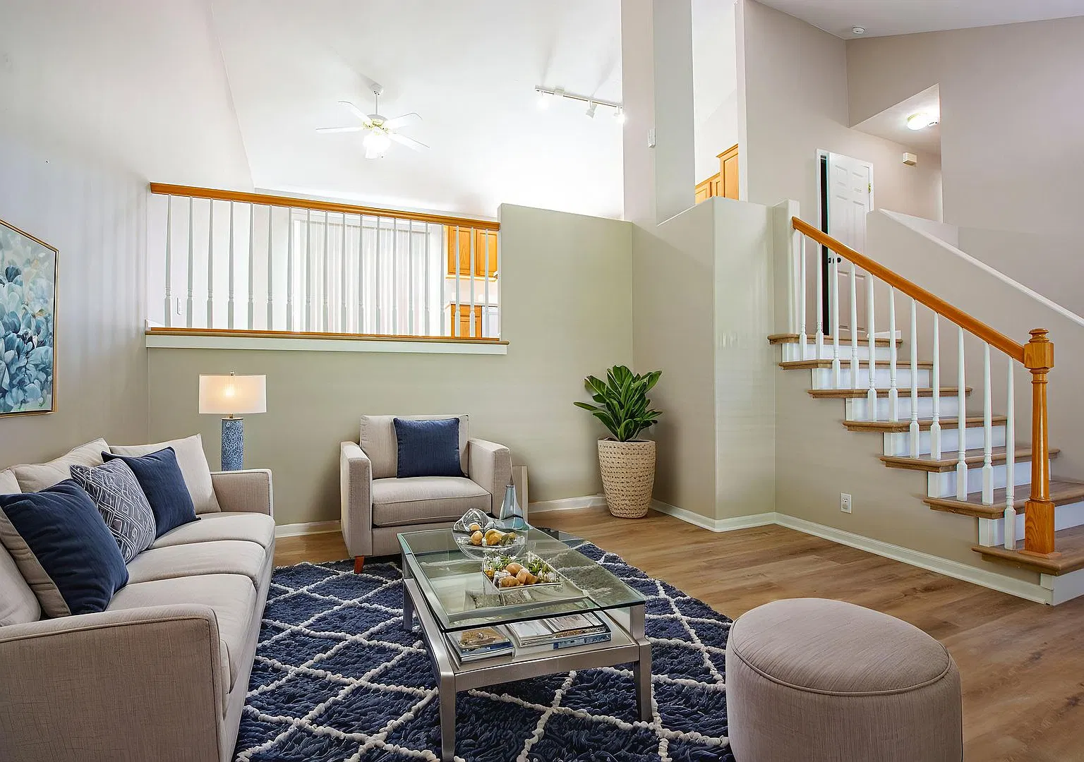 3 Bedroom / 2 Bath Tri-Level Home Located off 144th and Maple! — Photo 1